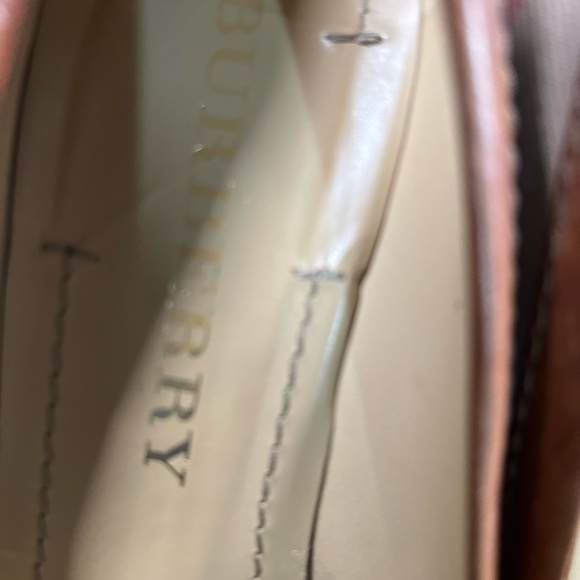 Burberry Vintage Nova Check Pumps - Picture 4 of 5